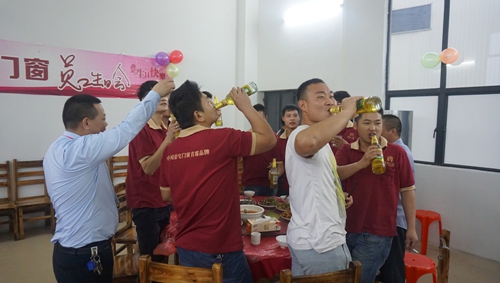 富軒員工生日會，歡樂溫暖時光！
