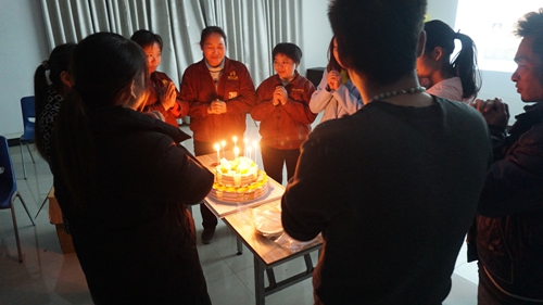 記富軒門窗冬季生日會(huì)