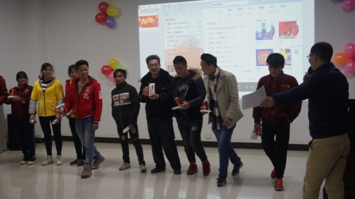 記富軒門窗冬季生日會(huì)
