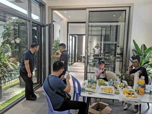 夏日狂歡，富軒門窗南寧專賣店火熱開業(yè)銷售額突破200萬！
