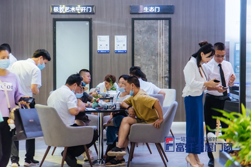 萬億藍海，千萬大商|建博會收官，富軒全屋門窗領跑行業(yè)新賽道