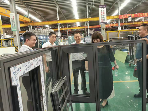 熱烈歡迎山東華建鋁業(yè)集團(tuán)到富軒總部探訪交流！