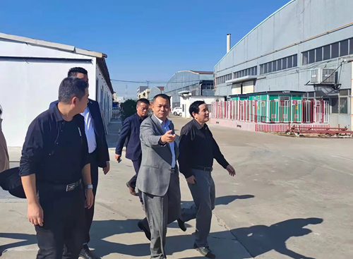 名師到訪富軒全屋門窗，探討行業(yè)態(tài)勢！