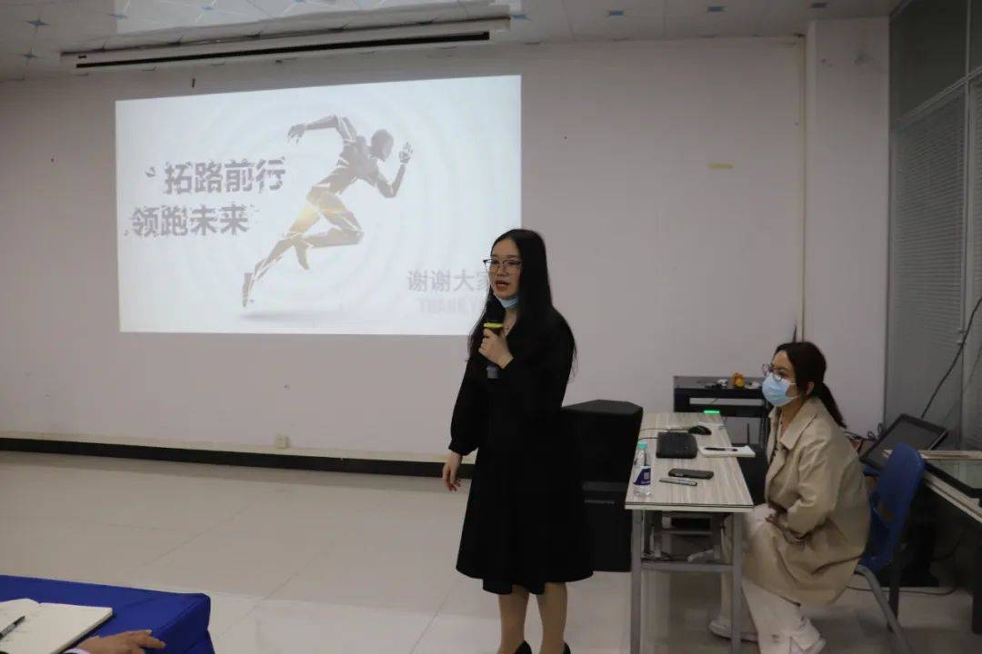 富軒全屋門(mén)窗“成交系統(tǒng)”動(dòng)員大會(huì)