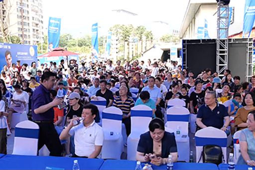 向上而行，服務不止|用匠心與品質鑄就榮光——探秘廣西柳州富軒全屋門窗 
