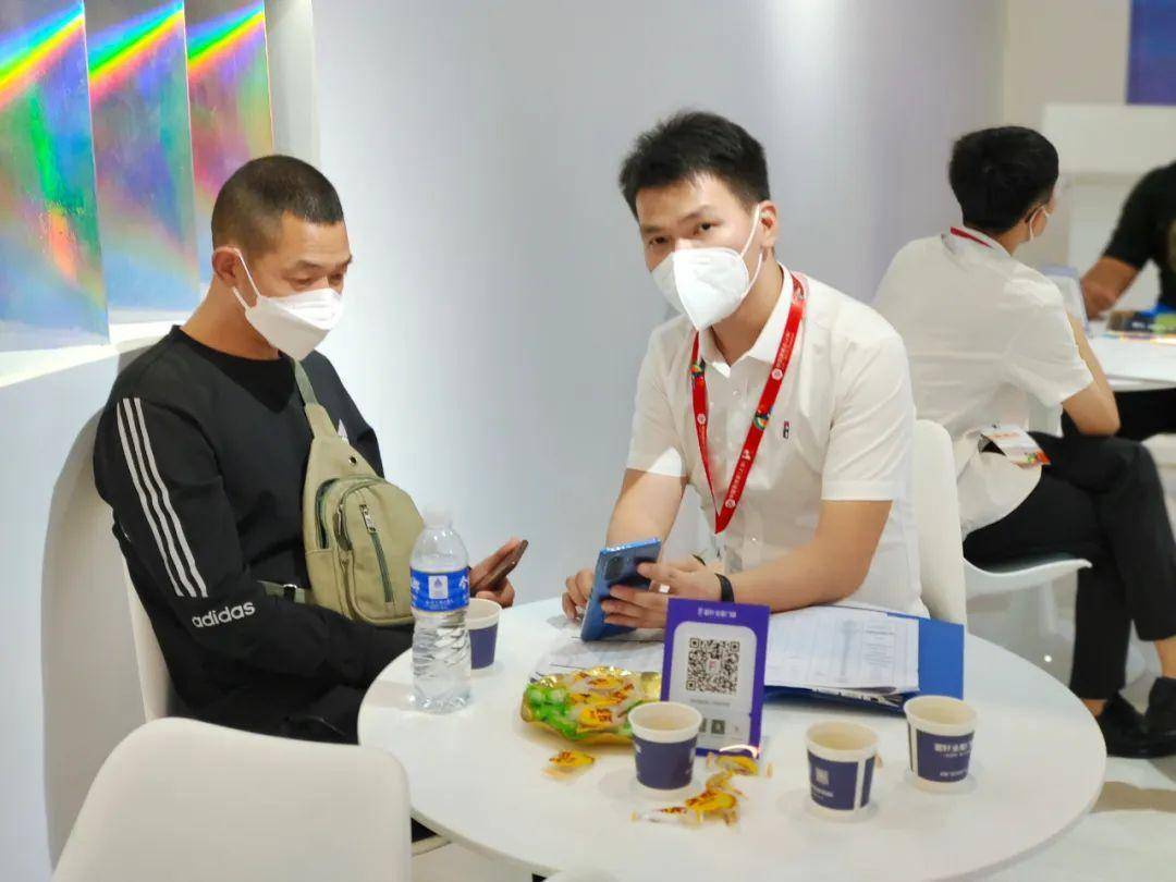 富軒全屋門窗上海建博會DAY2熱力持續(xù)吹響財富集結號 
