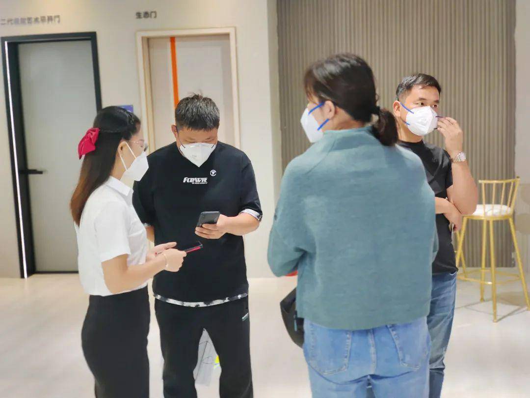 富軒全屋門窗上海建博會DAY2熱力持續(xù)吹響財富集結號 