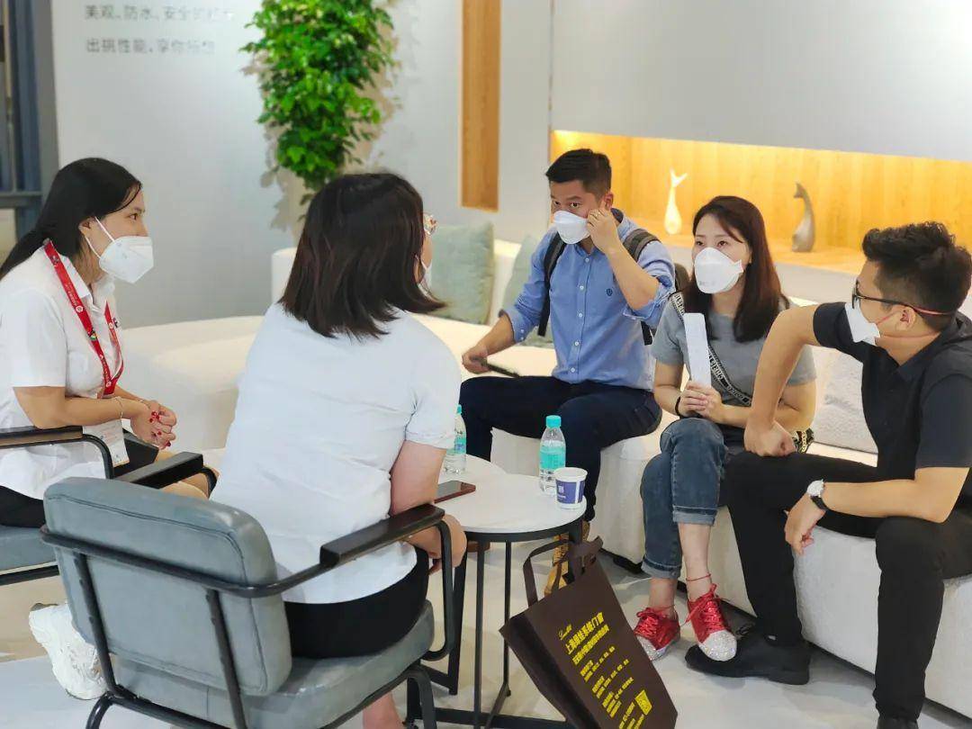 富軒全屋門窗上海建博會DAY2熱力持續(xù)吹響財富集結號 
