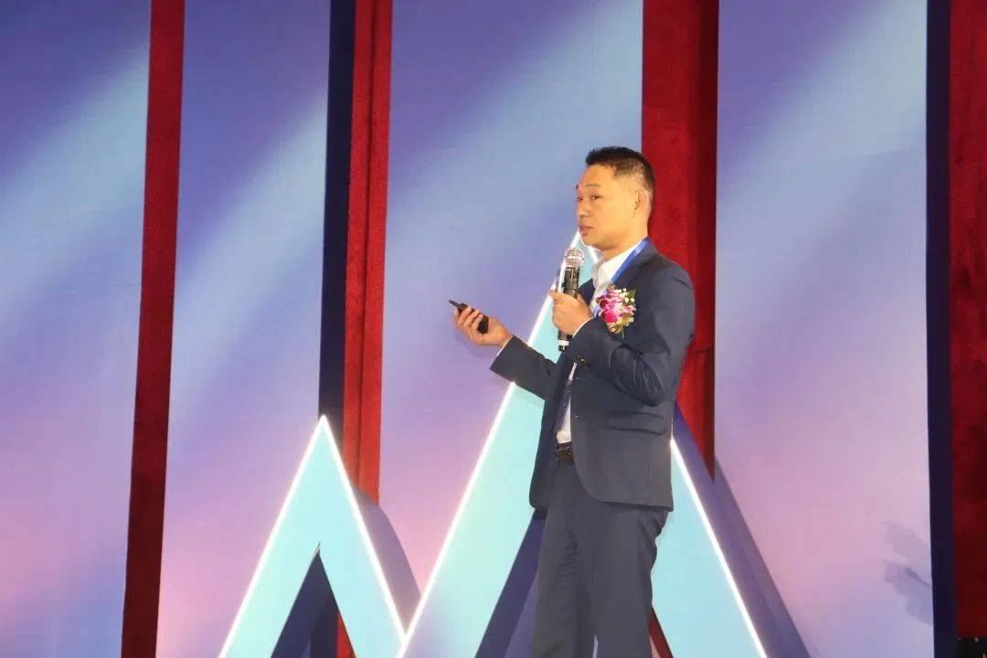 富軒全屋門窗2023年營銷戰(zhàn)略峰會暨富軒21周年慶